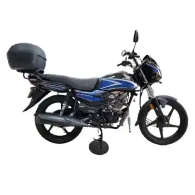 Honda CB100 Diseño clásico de la Honda CB100 que destaca en cualquier rincón de La Ceiba.