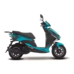 Comodidad y velocidad: La moto automática ITALIKA D150 en Honduras. Esta motoneta permite navegar por el tráfico con agilidad y estilo, y se encuentra accesible a un gran Precio a través de Banco Azteca y Tiendas Elektra