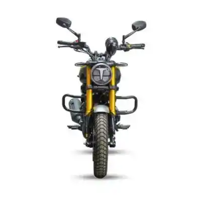 TVS Ronin "Conquista nuevos caminos con la TVS Ronin. ¡Encuéntrala en Honduras!" Visita MOTOMUNDO y compra tu motocicleta clásica.
