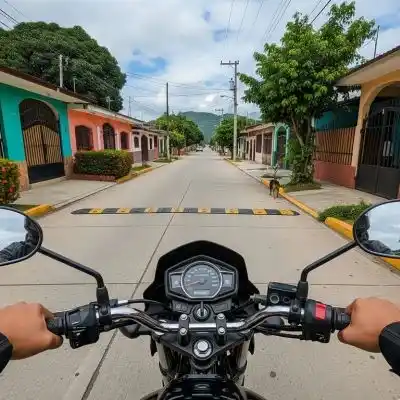 Gestión de Riesgos al Manejar Motos en Honduras Gestión de riesgos manejando motos Honduras