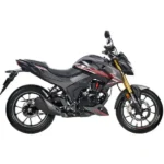 Honda CB190R 2.0 en movimiento, pura emoción en Tegucigalpa. ¡Estilo agresivo!