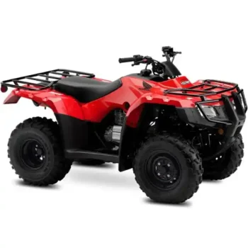 La Cuatrimoto Honda TRX250 en acción, lista para el barro en Honduras. ¡Aventura todoterreno! Compra la tuya en DIDEMO.