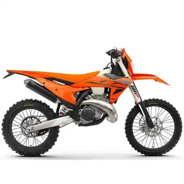 Explorando los rincones más remotos de Honduras con la KTM 300 EXC TBI. Disponible en MOVESA Honduras.
