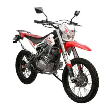 "Mi SERPENTO DEFENDER 150 CC, la Moto Todo Terreno que conseguí con Crédito Fácil en Gallo más Gallo, recorriendo los paisajes de Honduras. ¡Las motos económicas sí existen!"
