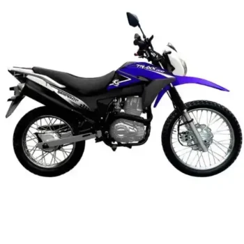 Con la SERPENTO TRAXX 200 CC, la Moto Todo Terreno más potente en Honduras, tu viaje es imparable. ¡Es más Económicas de lo que crees! Cómprala hoy mismo con el Crédito Fácil de Gallo más Gallo.